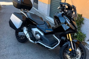 HONDA XADV 750 Travel Adventure