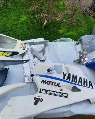 Carene Yamaha r6 2001  Valentino rossi replica 