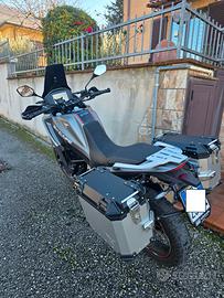MOTO MORINI X-CAPE 650 – 7.000 KM – PARI AL NUOVO