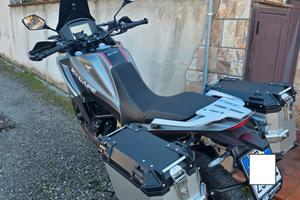 MOTO MORINI X-CAPE 650 – 7.000 KM – PARI AL NUOVO