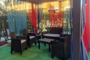 Appartamento fronte scuola