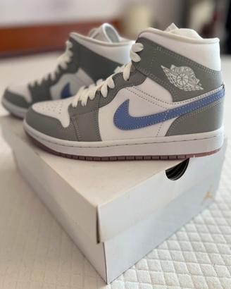 Jordan 1 mid wolf grey