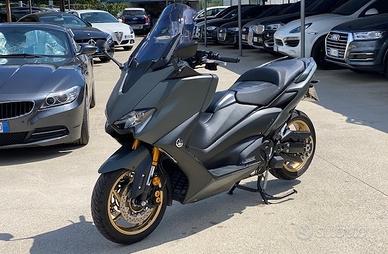 Yamaha T-Max Tech Max 560 *2.800km