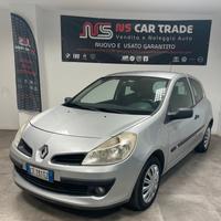 RENAULT CLIO OK NEOPATENTATI