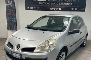 RENAULT CLIO OK NEOPATENTATI