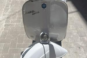 Vespa 150 sprint veloce