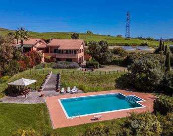 Esclusiva villetta bifamiliare con vista panoramic