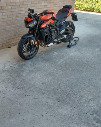 Triumph Street Triple 765 R 