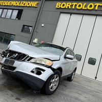 VOLVO XC60 per ricambi usati D5244T15