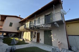 RIF. 045 - TRILOCALE CON DOPPI SERVIZI E BOX DI PR
