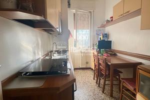 TRILOCALE LUMINOSO CON BALCONI E CANTINA