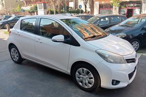 Toyota Yaris 1.0 5 porte Lounge