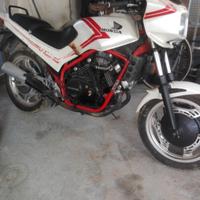 Honda VF 400 F + altro 