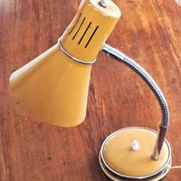 Lampada da tavolo "stilnovo"