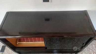Mobile giradischi e radio Braun anni 40