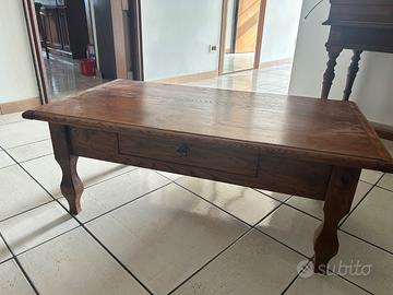 Tavolinetto in legno