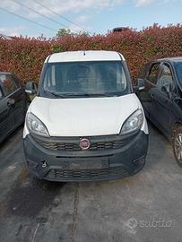 Fiat Doblò del 2018 per pezzi di ricambio