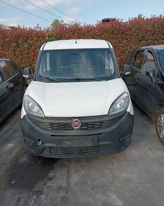 Fiat Doblò del 2018 per pezzi di ricambio