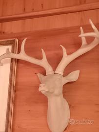 testa di cervo in resina 