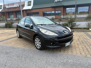 Peugeot 207 1.4 HDi 70CV 5p. X Line