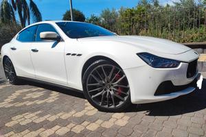 Maserati ghibli full optional 