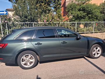 Audi A4 station wagon 