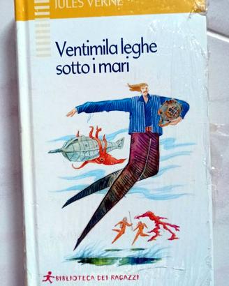 Libro "Ventimila Leghe sotto i Mari" Jules Verne