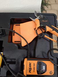 Forbici elettriche da potatura