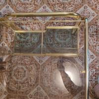 Tavolino in ottone e vetro