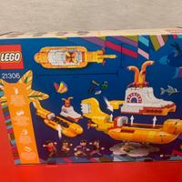 Yellow Submarine 21306