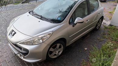 Peugeot 207 per ricambi