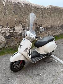 Vespa gts 300