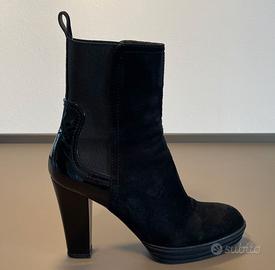 Stivaletto con tacco pelle scamosciata di vitello