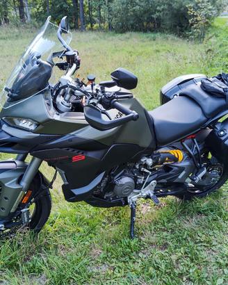 Multistrada V2S Travel Storm Green 2500km