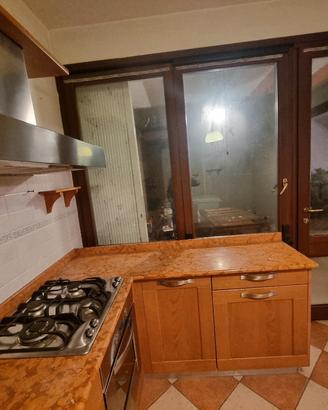 Serramento  2.90x2.38h + serranda sicurezza  