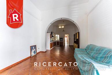Appartamento di 140 m² con 5 locali a Lequile