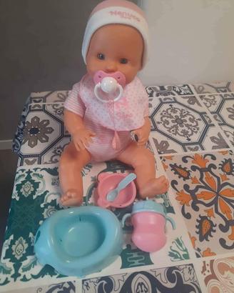 🍼 Bambola Nenuco Sara con accessori – perfetta pe