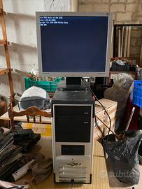 PC fisso funzionante con monitor, da formattare