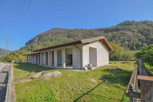 Immobile di 150 m² con 3 locali a Villanuova sul C
