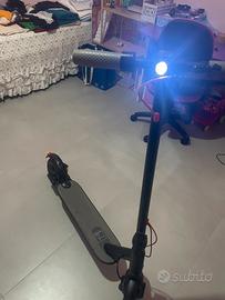 Monopattino elettrico AovoPro es80 old gen