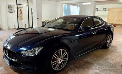 Maserati Ghibli SQ4 V6 410 CV