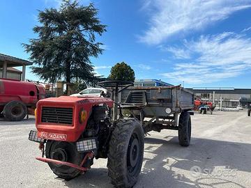 Motocoltivatore Valpadana trazionato con rimorchio