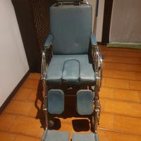 Carrozzina anziani comoda