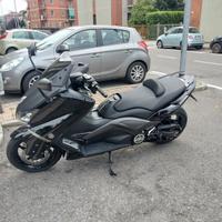 Yamaha T Max 530