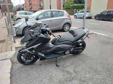 Yamaha T Max 530