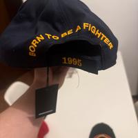 Cappello dsquared2 NUOVO CON CARTELLINO