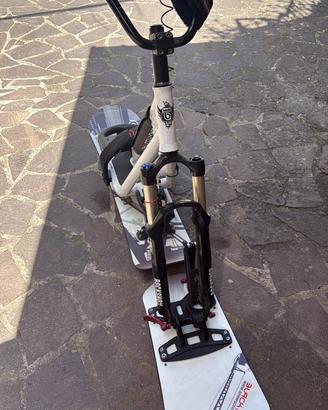 Snowscoot triammortizzato