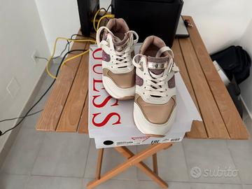 Scarpe Guess