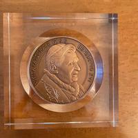 Medaglia Benedetto XVI a San Marino in plexiglas