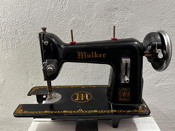 Macchina da cucire tedesca d’epoca Mülker